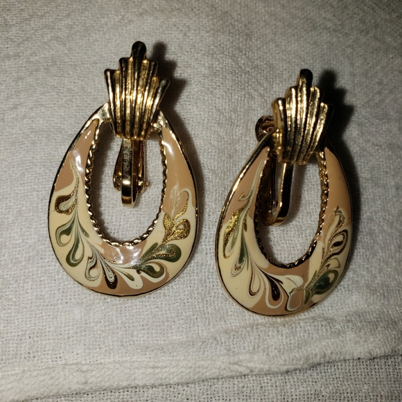 Beautiful Vintage Cloisonne Enamel Door Knocker Clip-On Earrings hand painted - Picture 2 of 4
